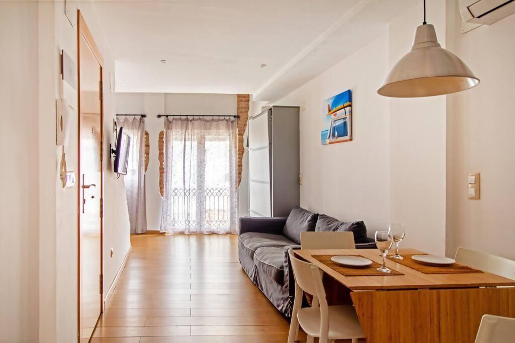 Apartamento Con Terraza Privada Cerca De La Playa Валенсия Экстерьер фото